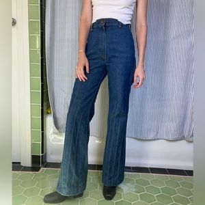 VINTAGE WRANGLER Bell Bottom High Waist Jeans